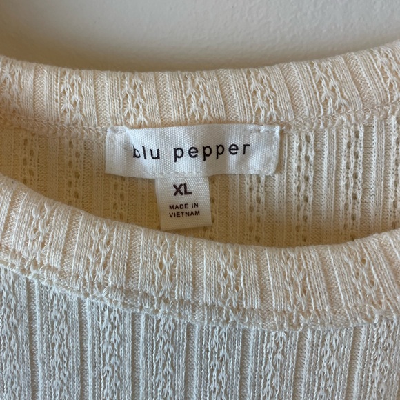 Blu Pepper Flutter Sleeve Top, Cream, XL, NWOT - Picture 3 of 4